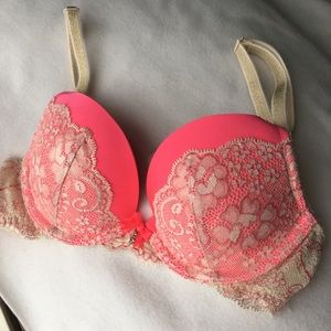 32A Dream Angels Pushup Victorias Secrer